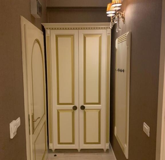 Студия Стандарт, Rais