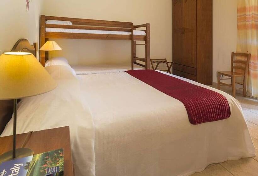 اتاق خانوادگی با چشم‌انداز باغ, Sicily Country House & Beach