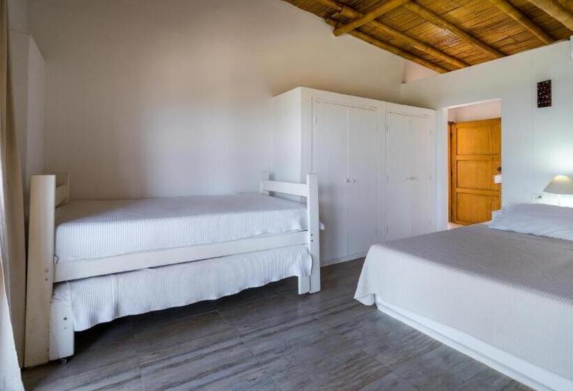 חדר סטנדרט לארבעה נוף לים, Sunset Mancora