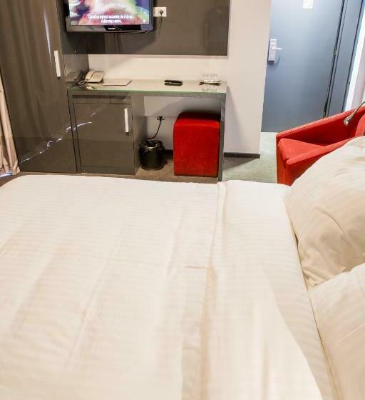 스탠다드 룸, Tempo