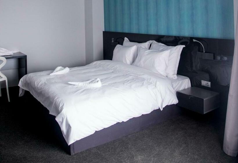 수피리어 룸, Tempo