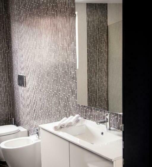 غرفة سوبيريور, Tempo