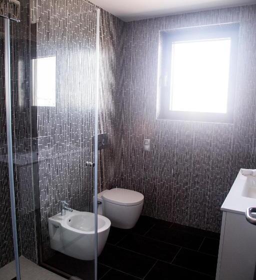 수피리어 룸, Tempo