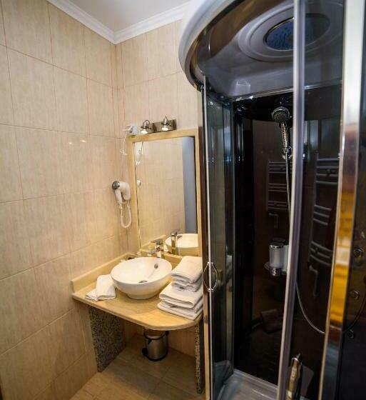 デラックスルーム, Restaurant Elite