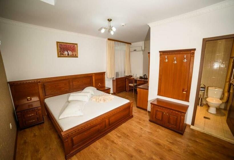 デラックスルーム, Restaurant Elite