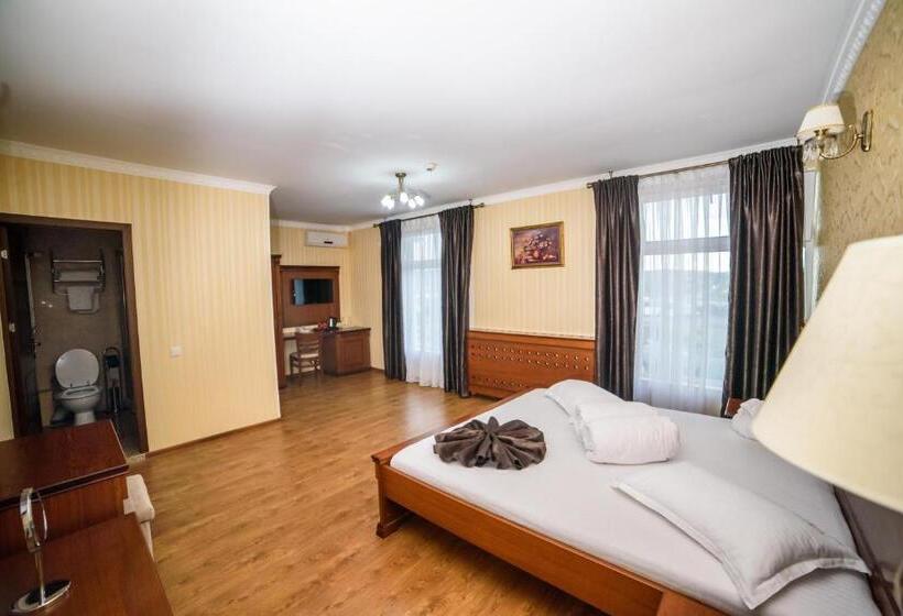 デラックスルーム, Restaurant Elite