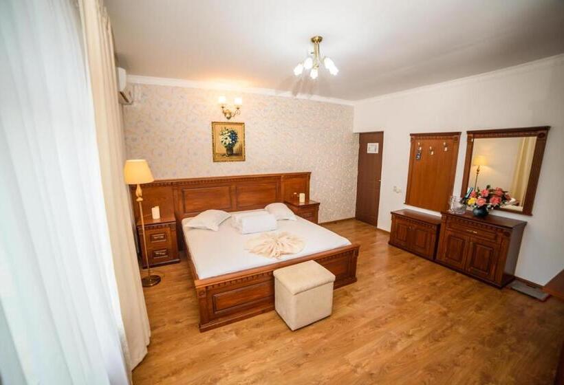 デラックスルーム, Restaurant Elite