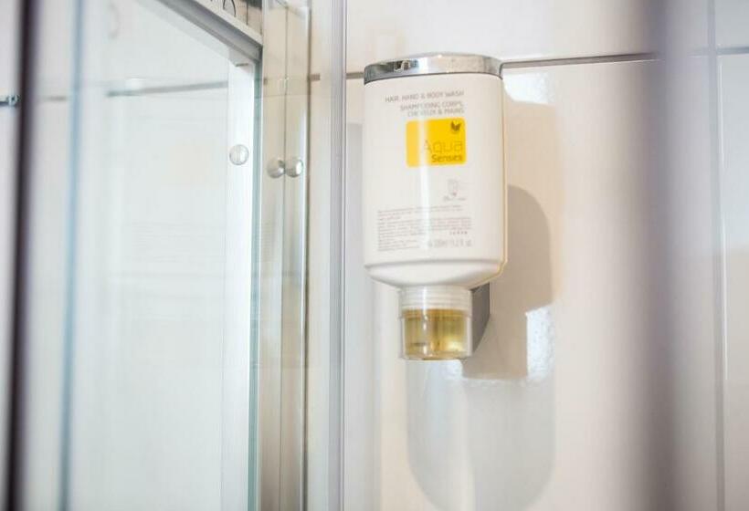 标准间, Motel Schlegel