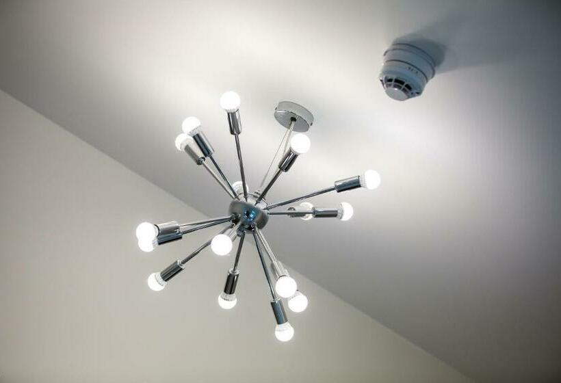 标准间, Motel Schlegel