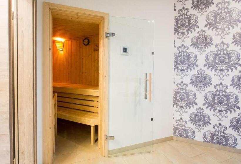 标准间, Motel Schlegel