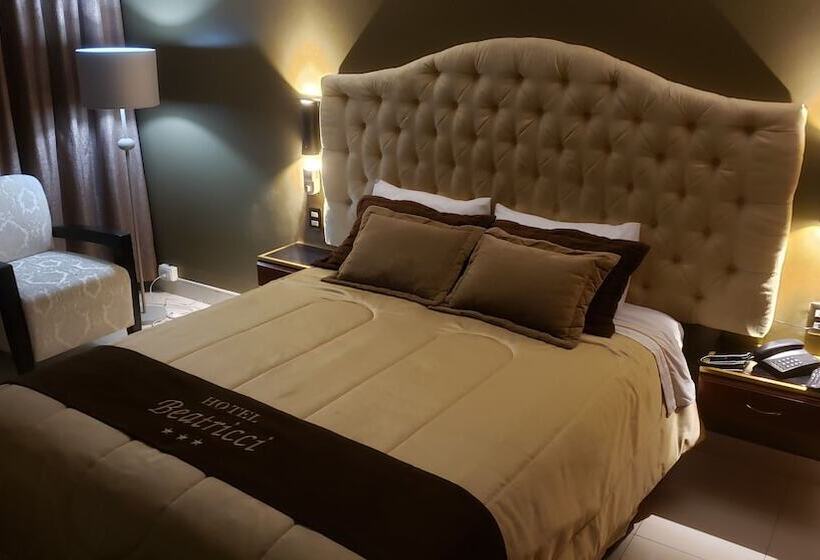 수피리어 룸, Beatricci