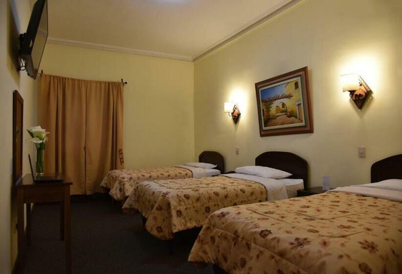 اتاق استاندارد سه نفره, Cajamarca