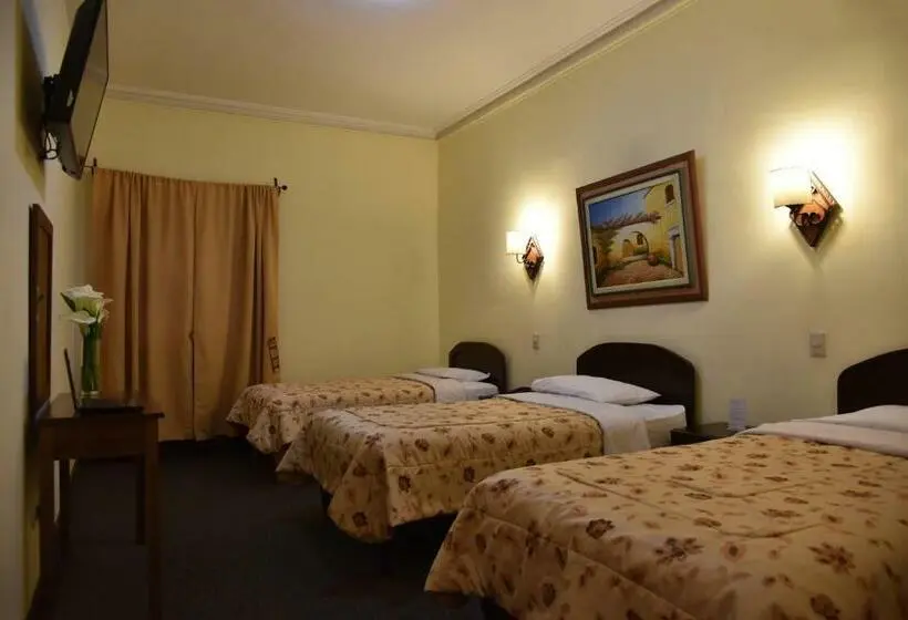 اتاق استاندارد سه نفره, Cajamarca