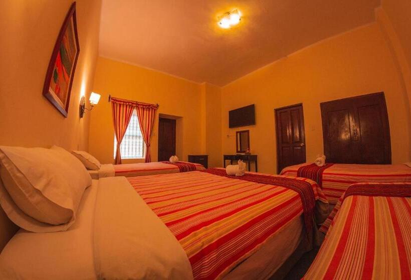 اتاق استاندارد چهار تخته, Cajamarca