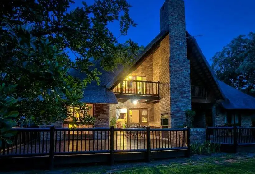 Talo 1 Makuuhuone, Cambalala Luxury Units In Kruger Park Lodge Serviced Daily, Free Wi Fi