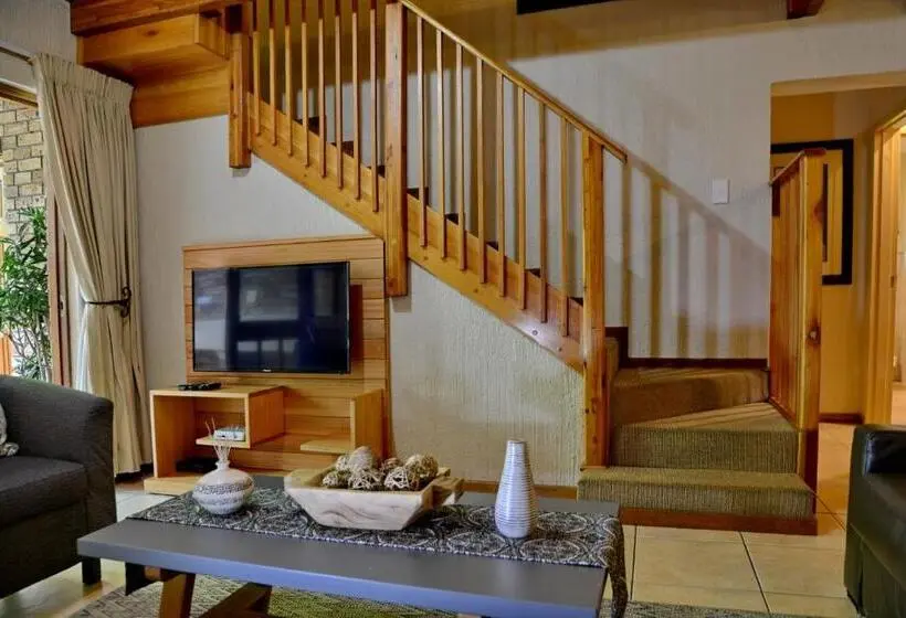 Talo 1 Makuuhuone, Cambalala Luxury Units In Kruger Park Lodge Serviced Daily, Free Wi Fi