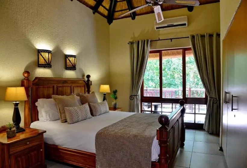 Talo 1 Makuuhuone, Cambalala Luxury Units In Kruger Park Lodge Serviced Daily, Free Wi Fi