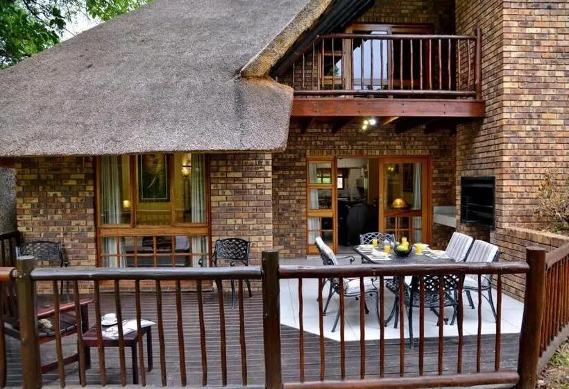 Talo 1 Makuuhuone, Cambalala Luxury Units In Kruger Park Lodge Serviced Daily, Free Wi Fi