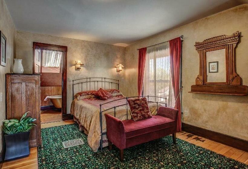 غرفة ديلوكس, Greenbriar Inn