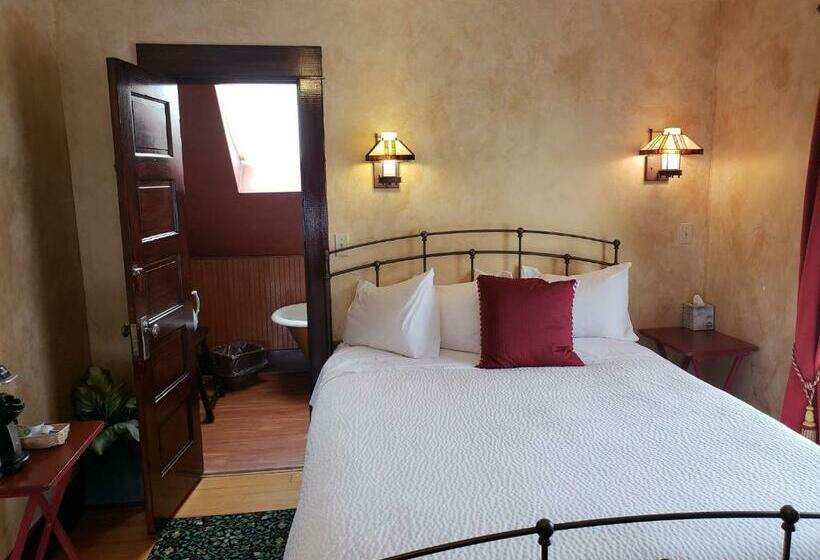 غرفة ديلوكس, Greenbriar Inn