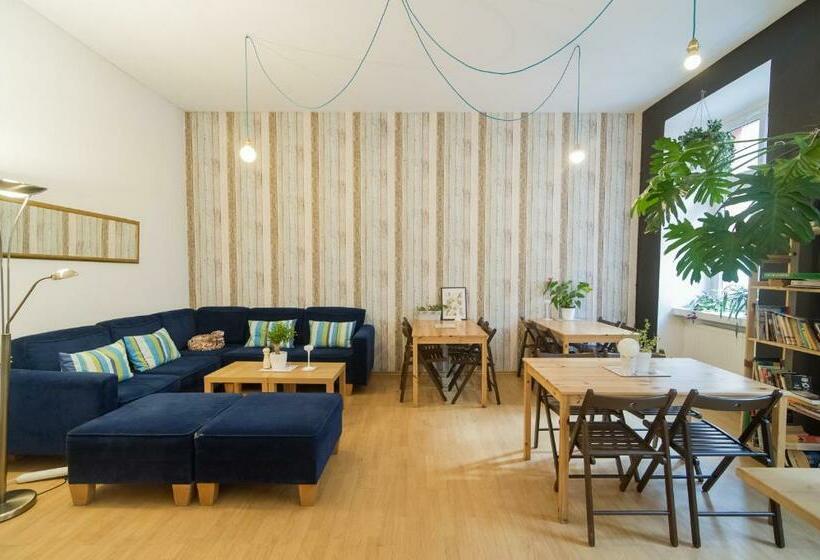 Номер Стандарт Индивидуальный Совместная Ванная, Hostel Cinnamon