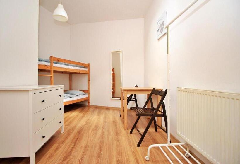 Номер Стандарт Четырехместный Совместный Санузел, Hostel Cinnamon