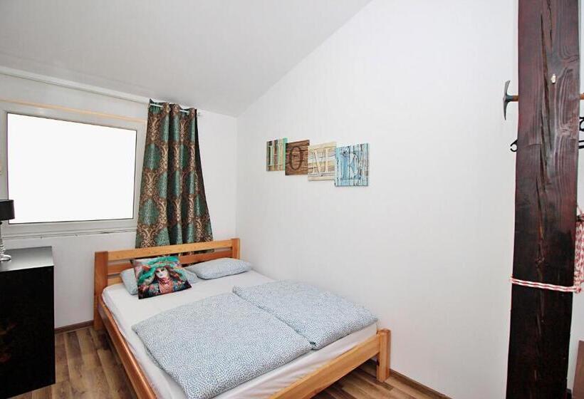 Номер Стандарт Совместная Ванная, Hostel Cinnamon