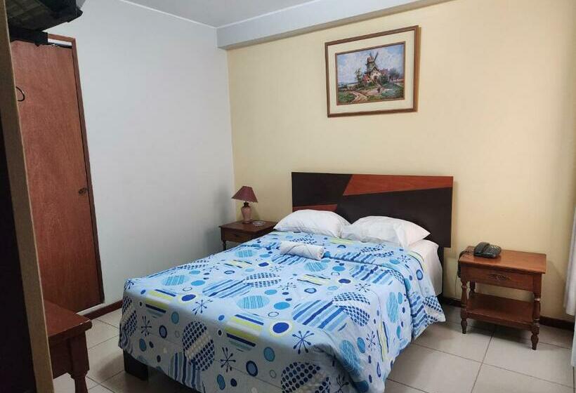 اتاق استاندارد, Las Lineas