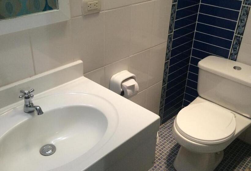 اتاق استاندارد با وان آب گرم, Misky Samay