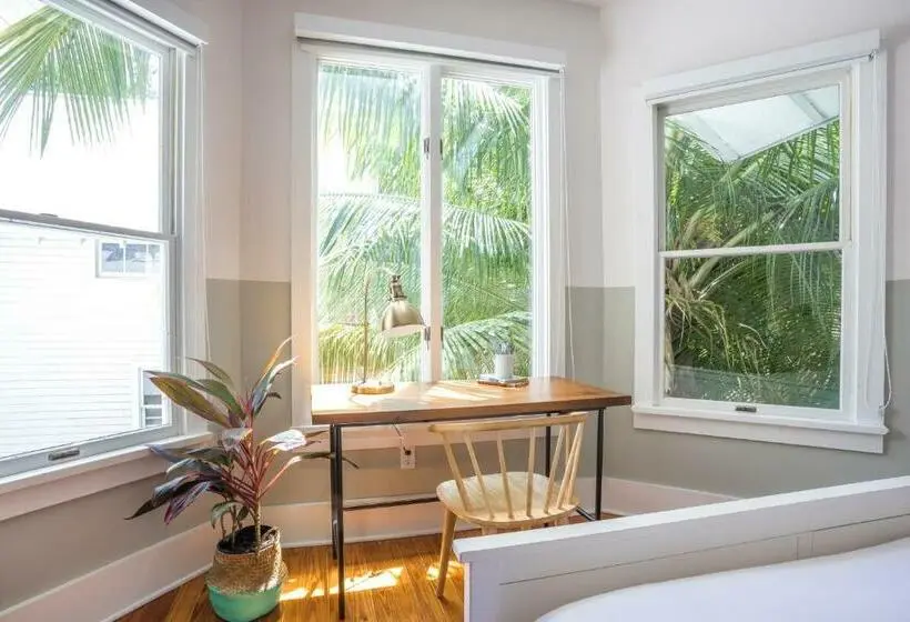 デラックスルーム, Miami River Inn By Renzzi