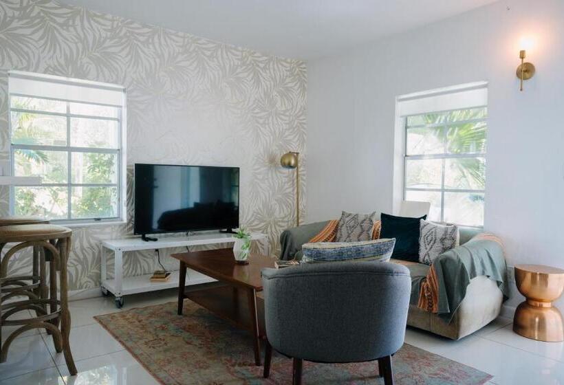 شقة غرفة واحدة, Miami River Inn By Renzzi