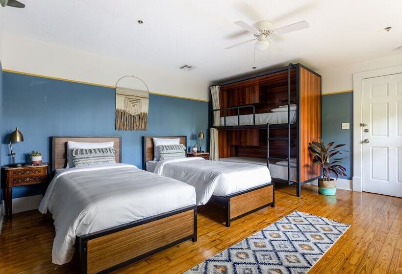 غرفة عائلية, Miami River Inn By Renzzi