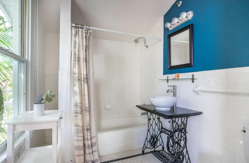 غرفة قياسية, Miami River Inn By Renzzi