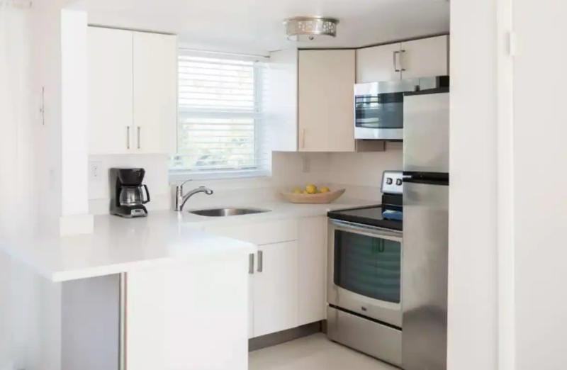 شقة غرفة واحدة, Miami River Inn By Renzzi