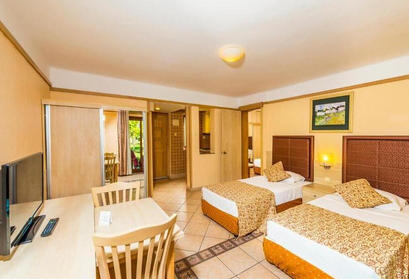 2 Bedroom Superior Apartment