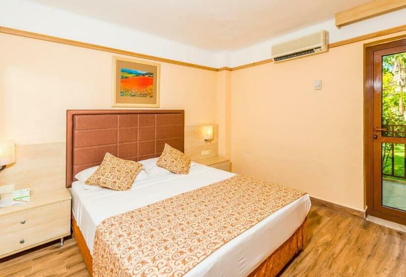 Семейный Номер, Vonresort Golden Beach & Aqua   Kids Concept Ultra All Inclusive