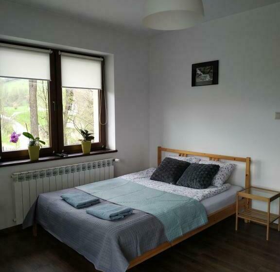 חדר סטנדרט לשלושה, Willa Lano