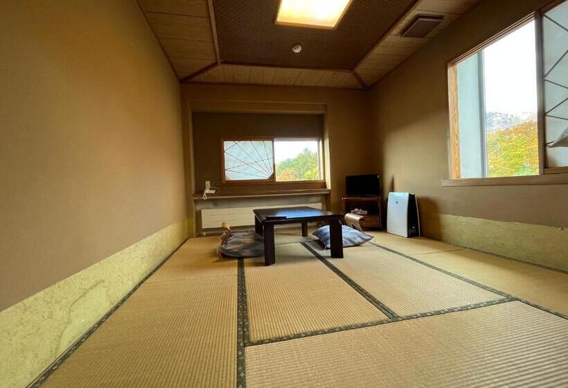 4인용 스탠다드 룸, Pension Puutaro