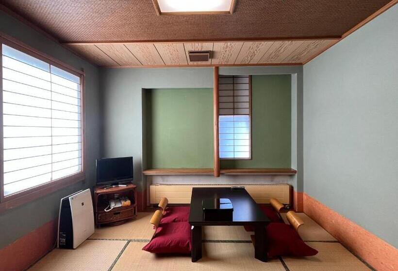 4인용 스탠다드 룸, Pension Puutaro