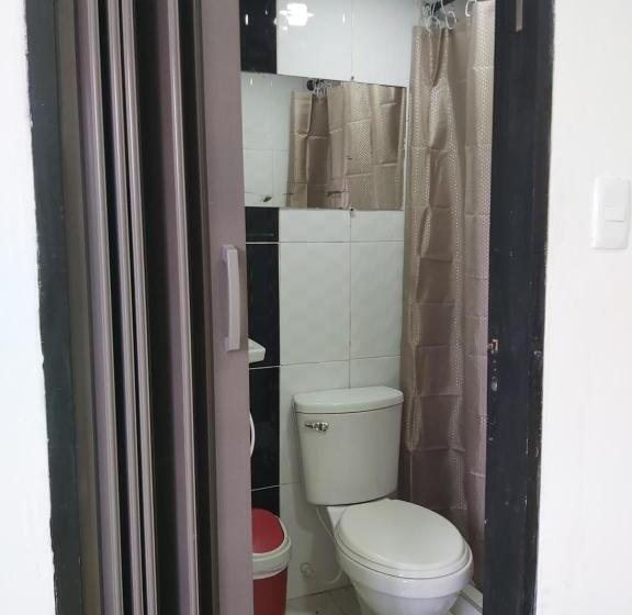 이코노미 룸, Hostal Y Camping Los Girasoles