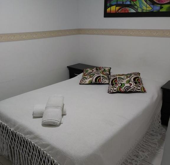 스탠다드 룸, Hostal Y Camping Los Girasoles