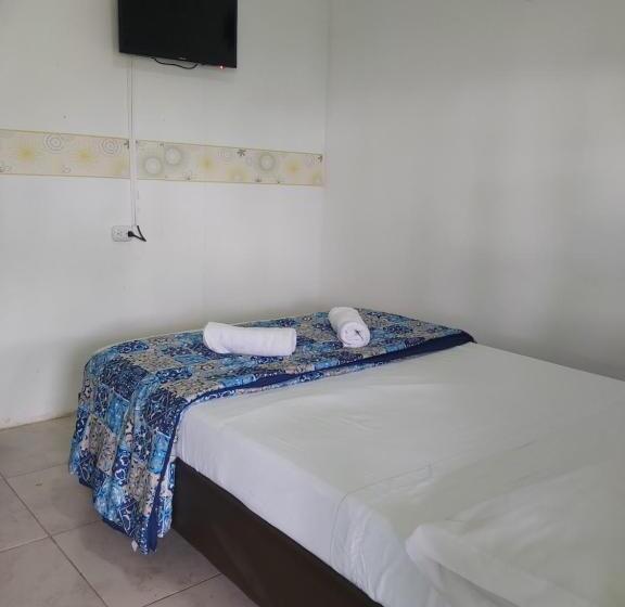 스탠다드 룸, Hostal Y Camping Los Girasoles