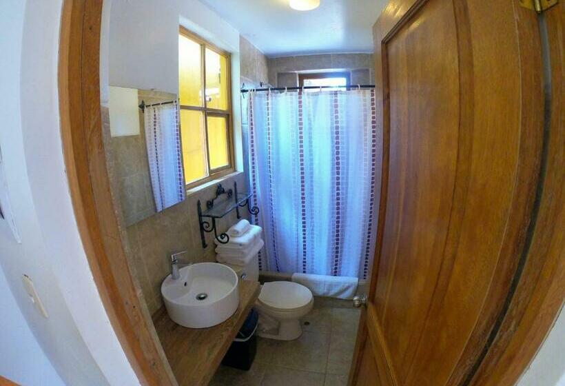 غرفة سوبيريور, Amaru Valle