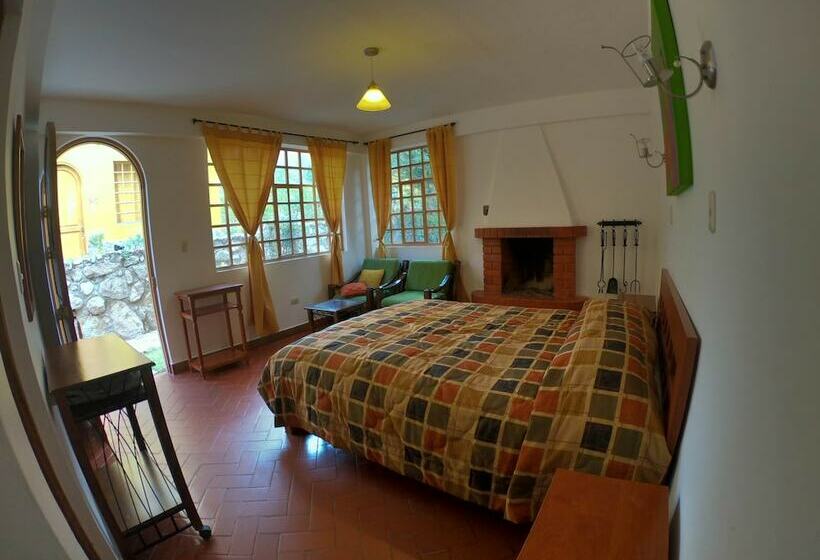 غرفة قياسية, Amaru Valle