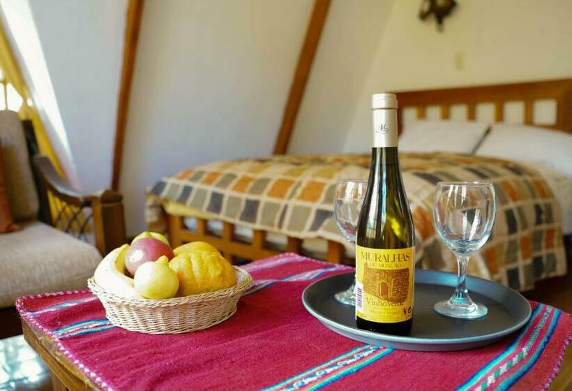 غرفة قياسية فردية, Amaru Valle