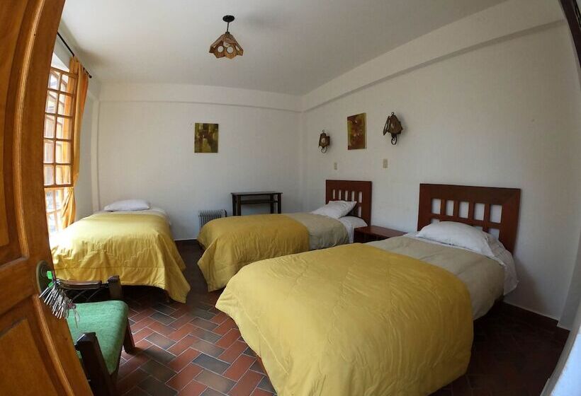 غرفة قياسية ثلاثية, Amaru Valle