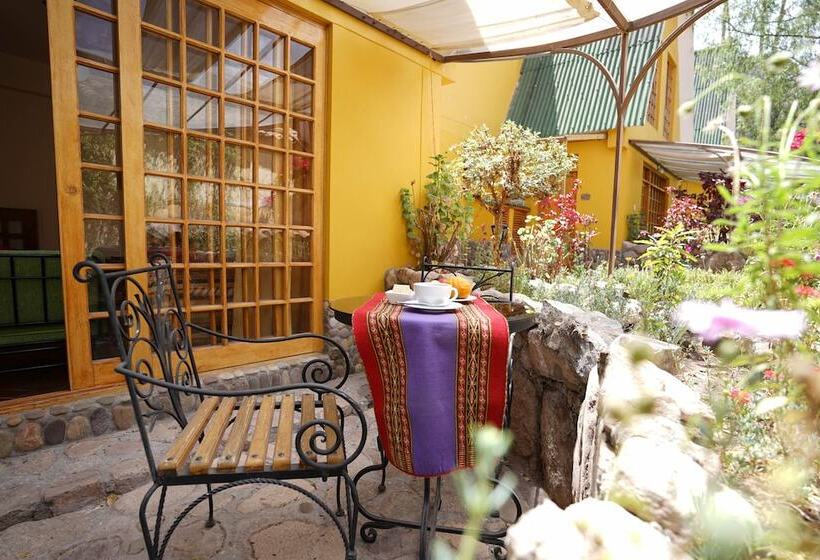 غرفة قياسية ثلاثية, Amaru Valle