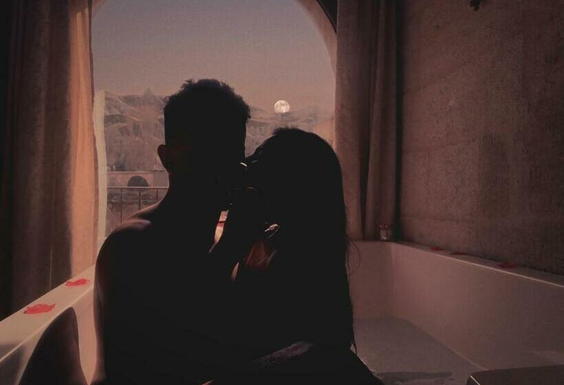 سوییت لوکس, Angel Cave Suite