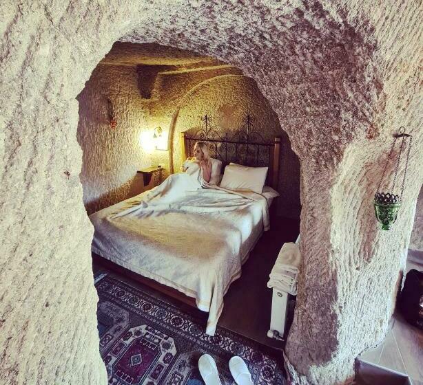 سوییت لوکس, Angel Cave Suite