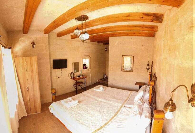 سوییت جونیور با بالکن, Angel Cave Suite